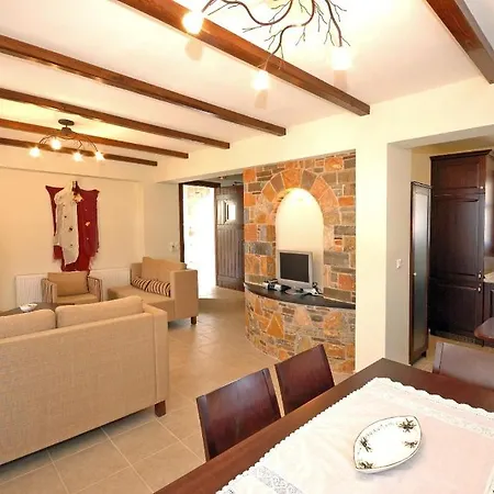 Old Village Villa Alónnisos